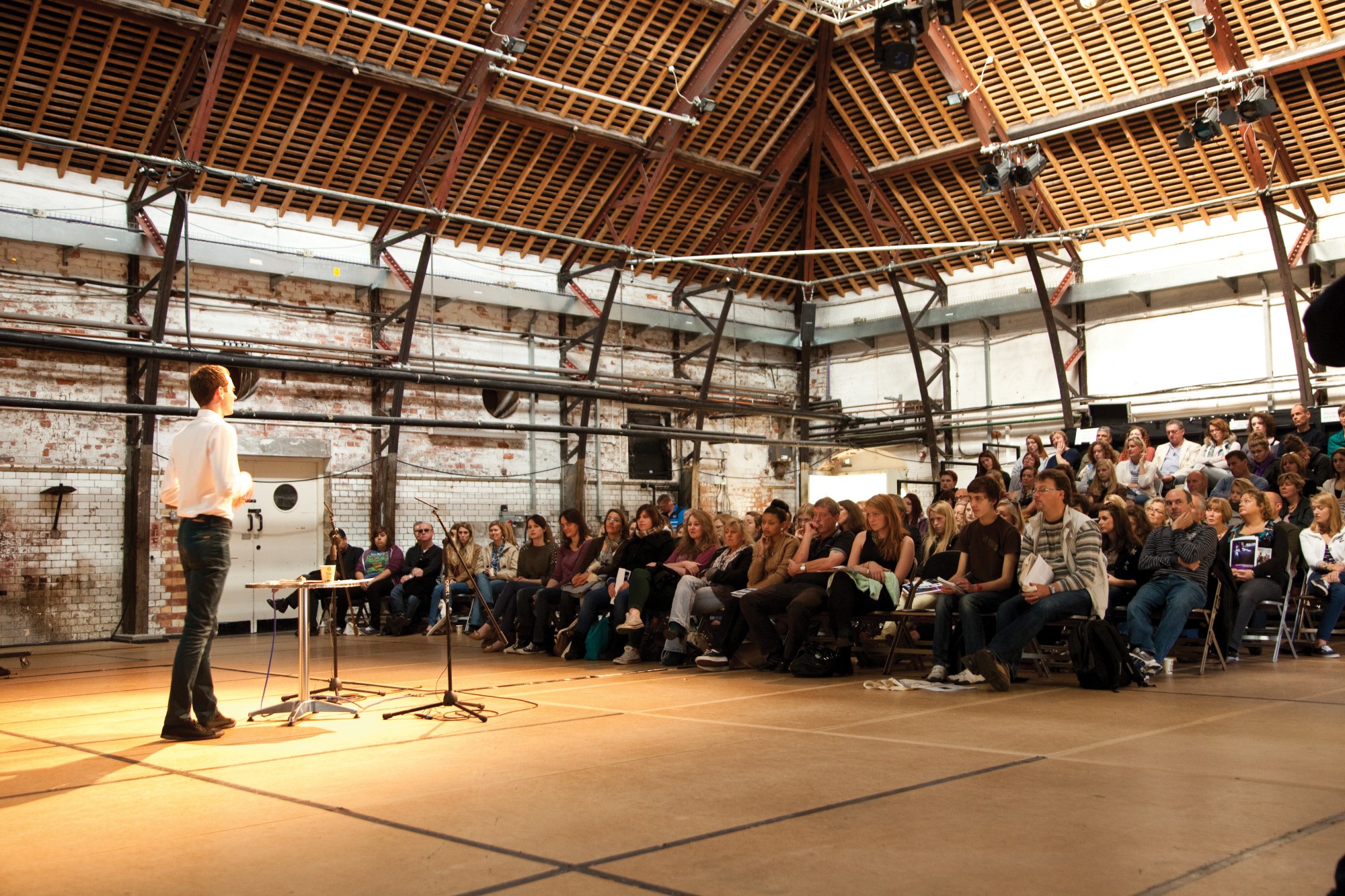 Event in a trendy space